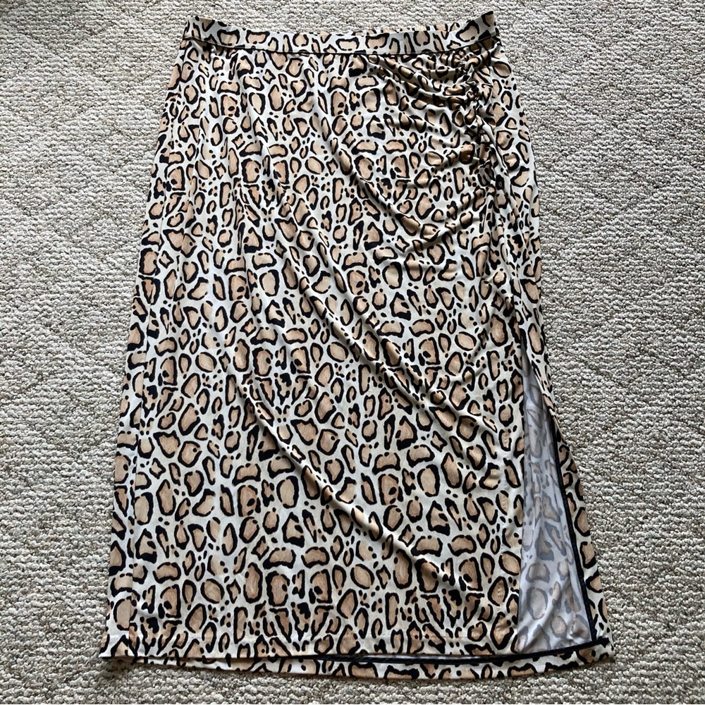 5/$15 Lane Bryant Stretchy Animal Print Skirt 22/24